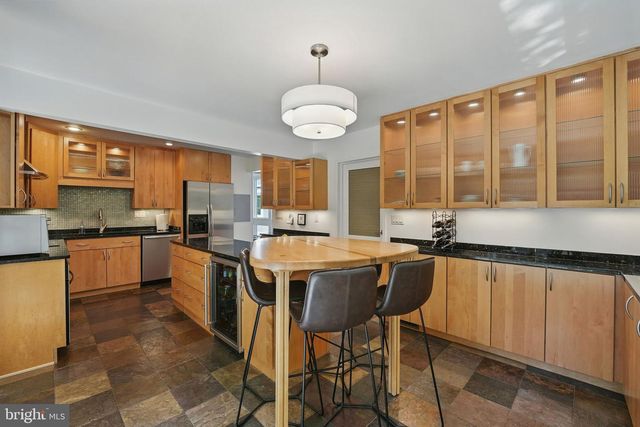 11817 BLUE SPRUCE RD, Reston, VA 20191