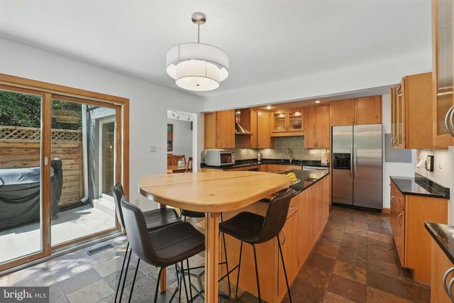 11817 BLUE SPRUCE RD, Reston, VA 20191