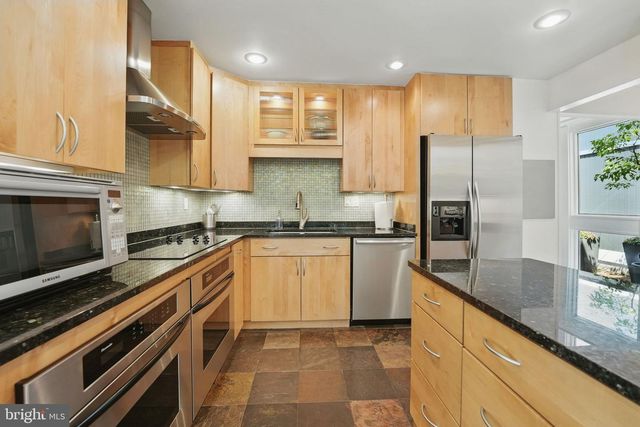 11817 BLUE SPRUCE RD, Reston, VA 20191