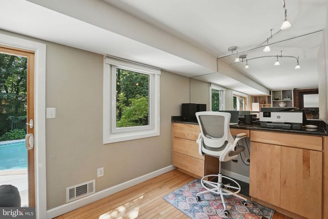 11817 BLUE SPRUCE RD, Reston, VA 20191