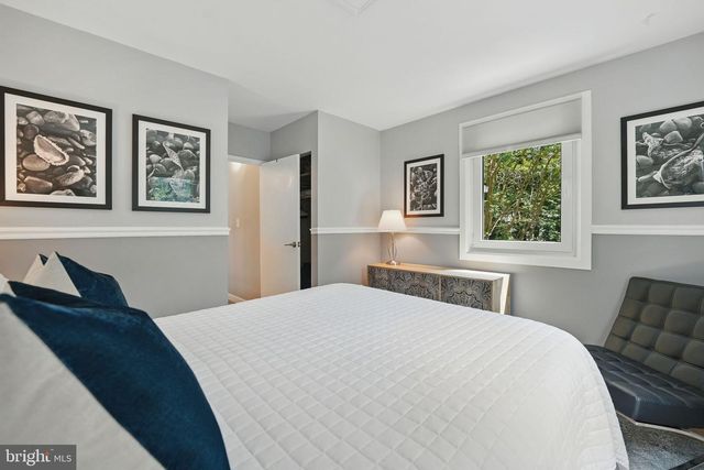 11817 BLUE SPRUCE RD, Reston, VA 20191