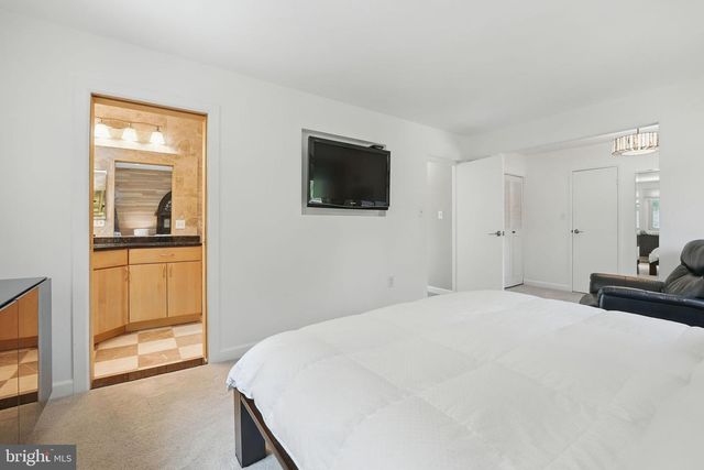 11817 BLUE SPRUCE RD, Reston, VA 20191