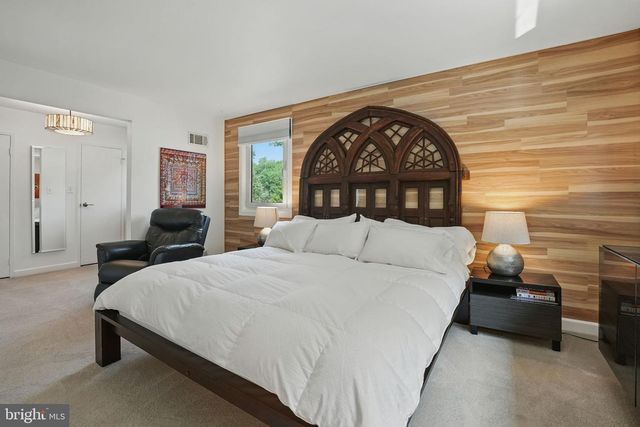 11817 BLUE SPRUCE RD, Reston, VA 20191