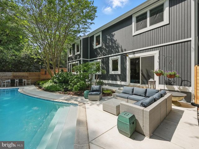 11817 BLUE SPRUCE RD, Reston, VA 20191