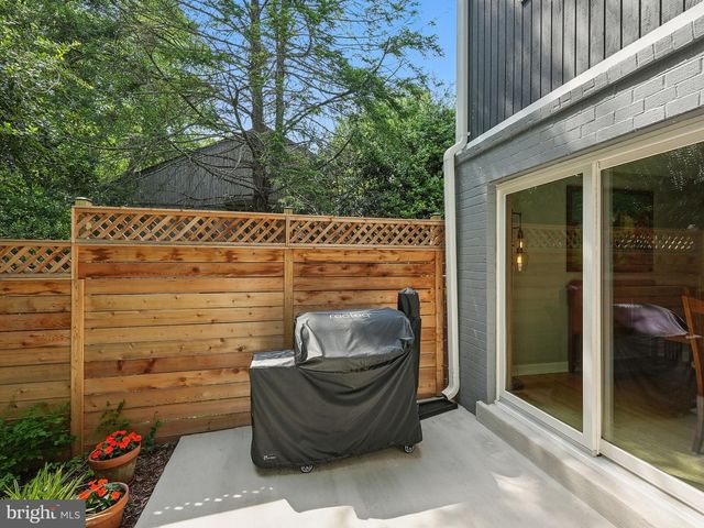 11817 BLUE SPRUCE RD, Reston, VA 20191