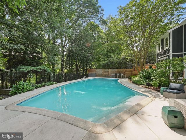 11817 BLUE SPRUCE RD, Reston, VA 20191