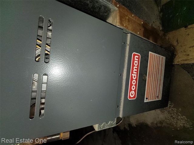 10339 Tireman Avenue, Dearborn, MI 48126