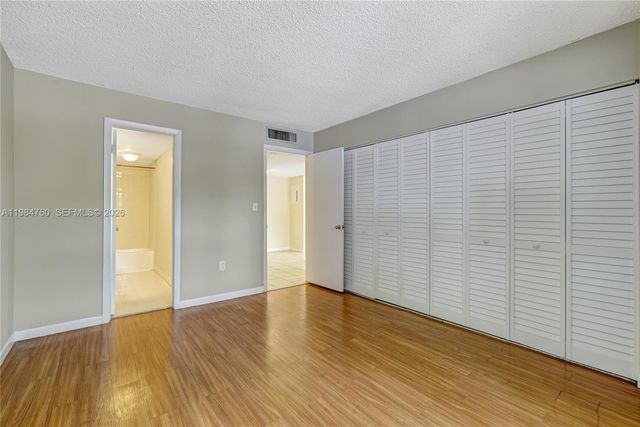 7160 NW 179th St 211, Hialeah, FL 33015