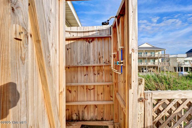 1714 N Shore Drive, Surf City, NC 28445