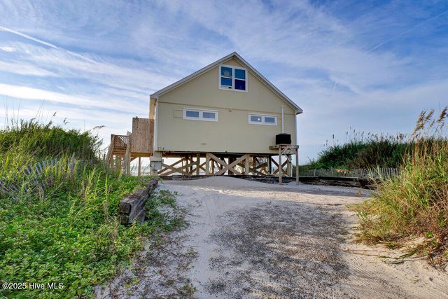 1714 N Shore Drive, Surf City, NC 28445