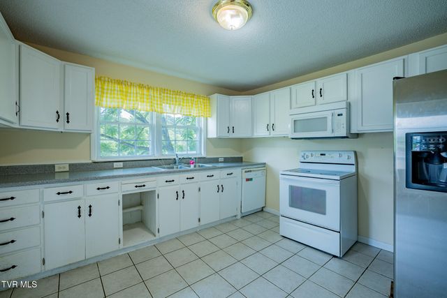1714 East Millard Street, Johnson City, TN 37601