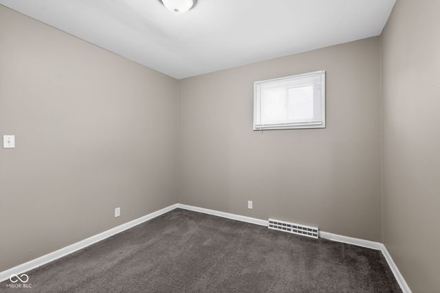 2118 Newcomer Lane, Beech Grove, IN 46107