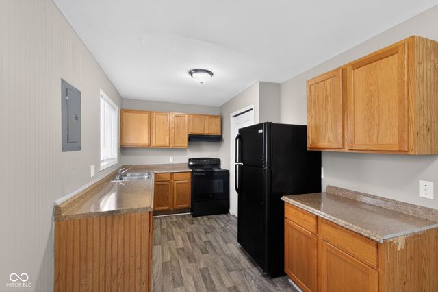 2118 Newcomer Lane, Beech Grove, IN 46107