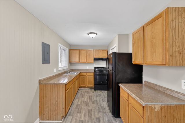 2118 Newcomer Lane, Beech Grove, IN 46107