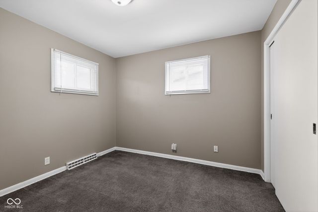 2118 Newcomer Lane, Beech Grove, IN 46107