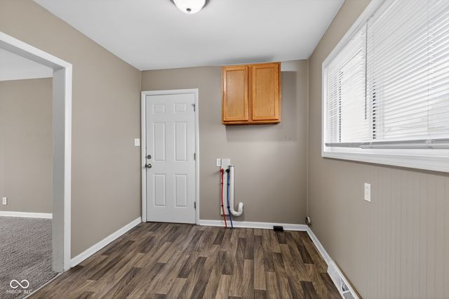 2118 Newcomer Lane, Beech Grove, IN 46107