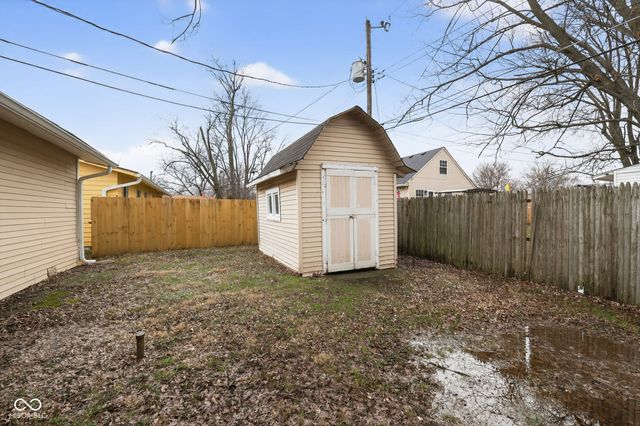 2118 Newcomer Lane, Beech Grove, IN 46107