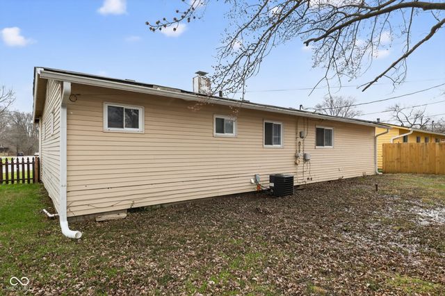 2118 Newcomer Lane, Beech Grove, IN 46107