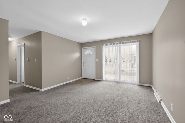 2118 Newcomer Lane, Beech Grove, IN 46107