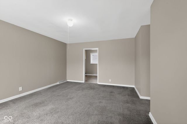 2118 Newcomer Lane, Beech Grove, IN 46107