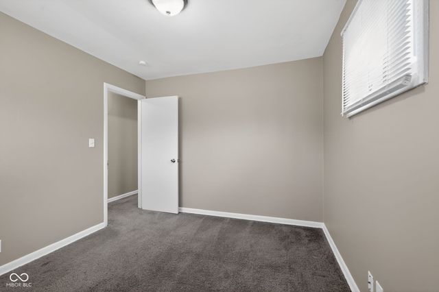 2118 Newcomer Lane, Beech Grove, IN 46107