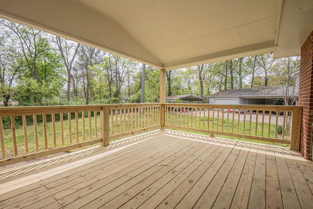13 Edgewood Circle, Fort Oglethorpe, GA 30742