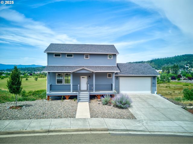845 FOREST HEIGHTS St, Sutherlin, OR 97479
