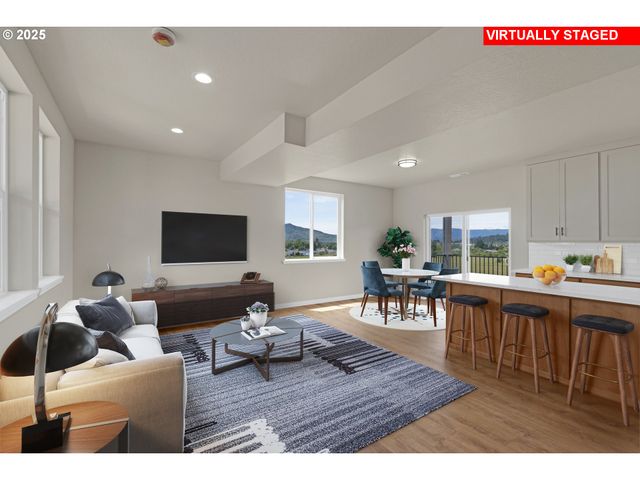 845 FOREST HEIGHTS St, Sutherlin, OR 97479