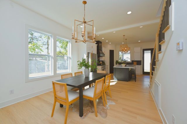 1212 Stockell St, Nashville, TN 37207