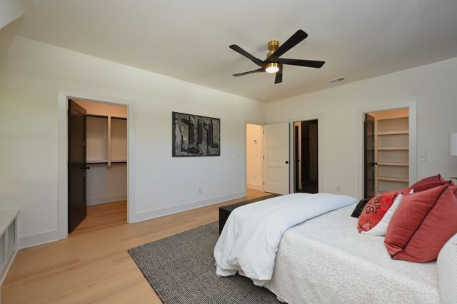 1212 Stockell St, Nashville, TN 37207