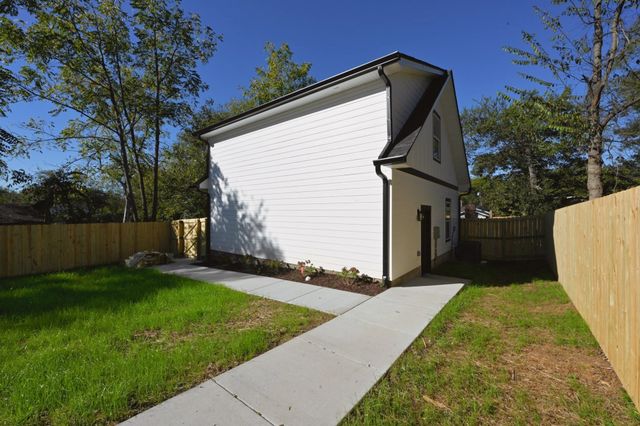 1212 Stockell St, Nashville, TN 37207