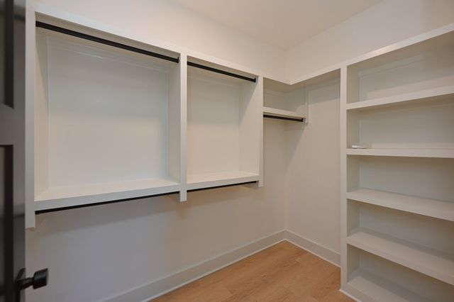 1212 Stockell St, Nashville, TN 37207