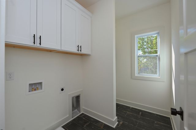 1212 Stockell St, Nashville, TN 37207