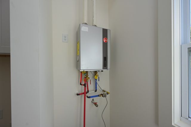 1212 Stockell St, Nashville, TN 37207