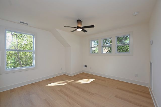 1212 Stockell St, Nashville, TN 37207