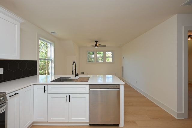 1212 Stockell St, Nashville, TN 37207