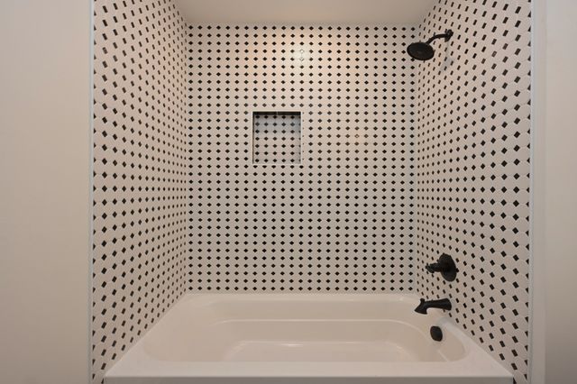 1212 Stockell St, Nashville, TN 37207