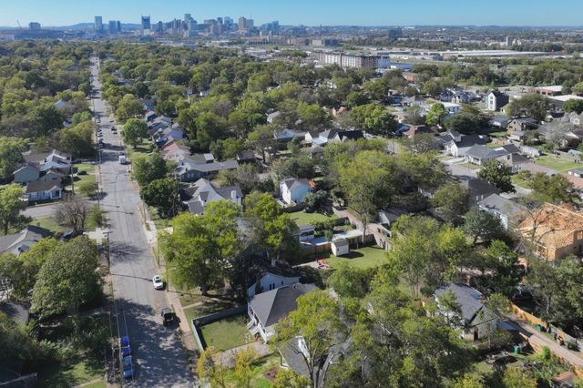 1212 Stockell St, Nashville, TN 37207