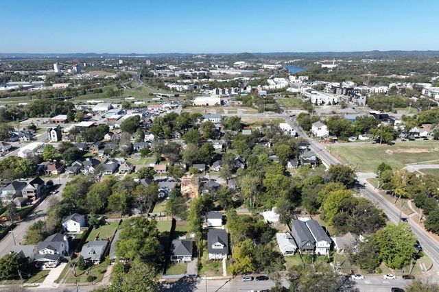 1212 Stockell St, Nashville, TN 37207