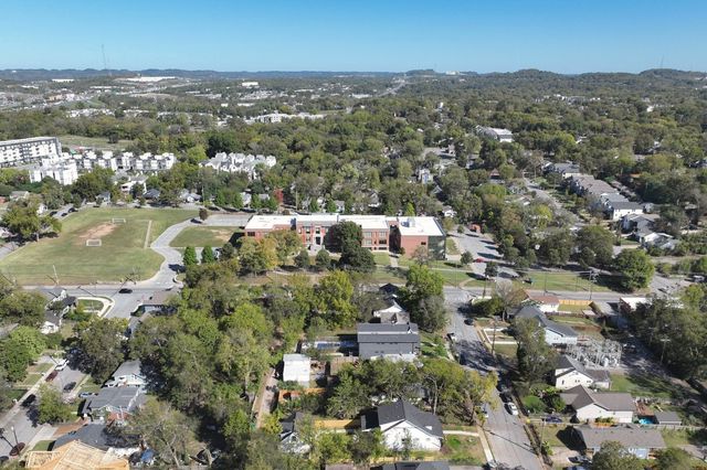 1212 Stockell St, Nashville, TN 37207