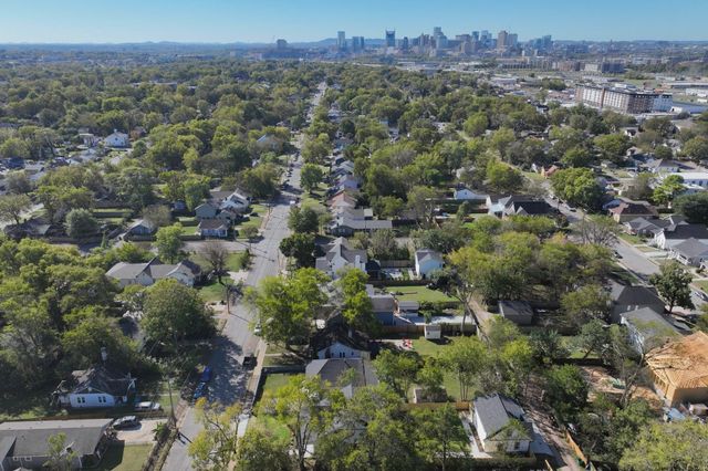 1212 Stockell St, Nashville, TN 37207