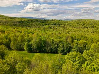 000 Rabbit Run, Fayston, VT 05673