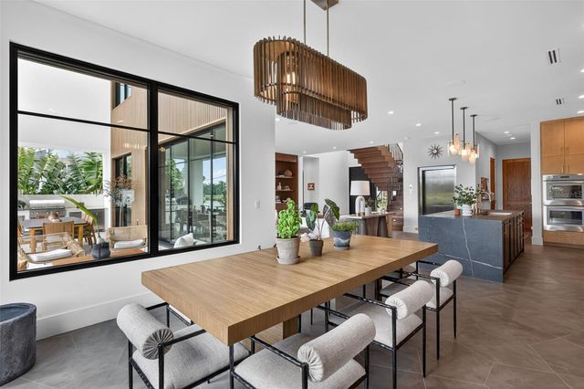 370 BELLEAIR DRIVE NE, St Petersburg, FL 33704