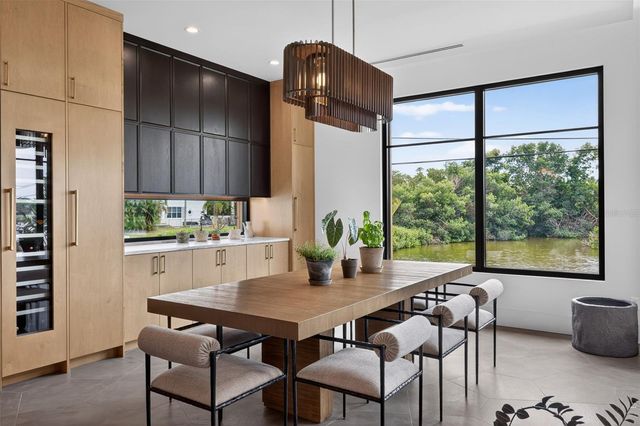 370 BELLEAIR DRIVE NE, St Petersburg, FL 33704