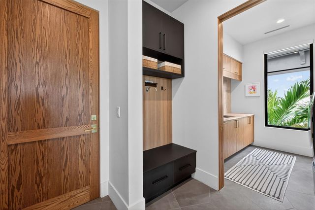 370 BELLEAIR DRIVE NE, St Petersburg, FL 33704