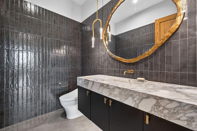 370 BELLEAIR DRIVE NE, St Petersburg, FL 33704