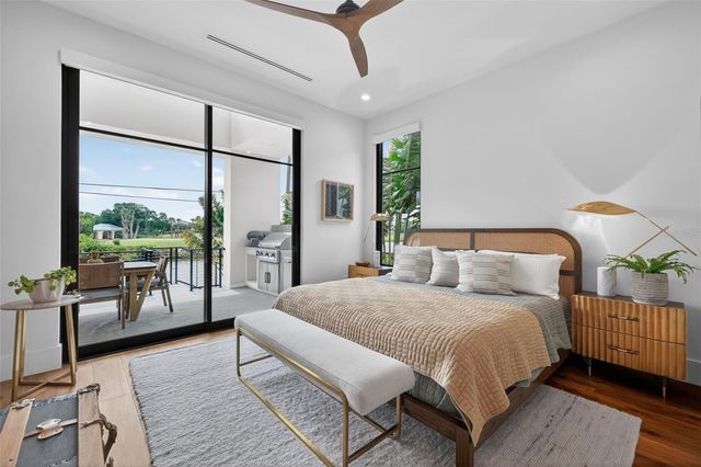 370 BELLEAIR DRIVE NE, St Petersburg, FL 33704