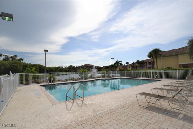 6481 Aragon WAY 205, Fort Myers, FL 33966
