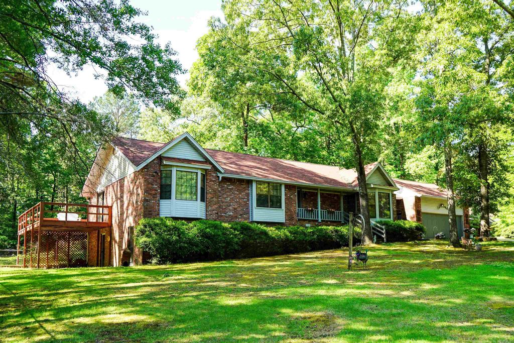8901 Dawn Drive, Mabelvale, AR 72103