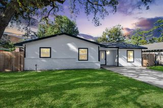 10507 Royal Oaks Drive, Houston, TX 77016